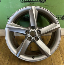 Load image into Gallery viewer, AUDI A8 D3 SINGLE ALLOY WHEEL