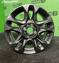 Load image into Gallery viewer, FIAT 500 SINGLE ALLOY WHEEL