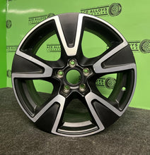 Load image into Gallery viewer, FIAT 500X SINGLE ALLOY WHEEL